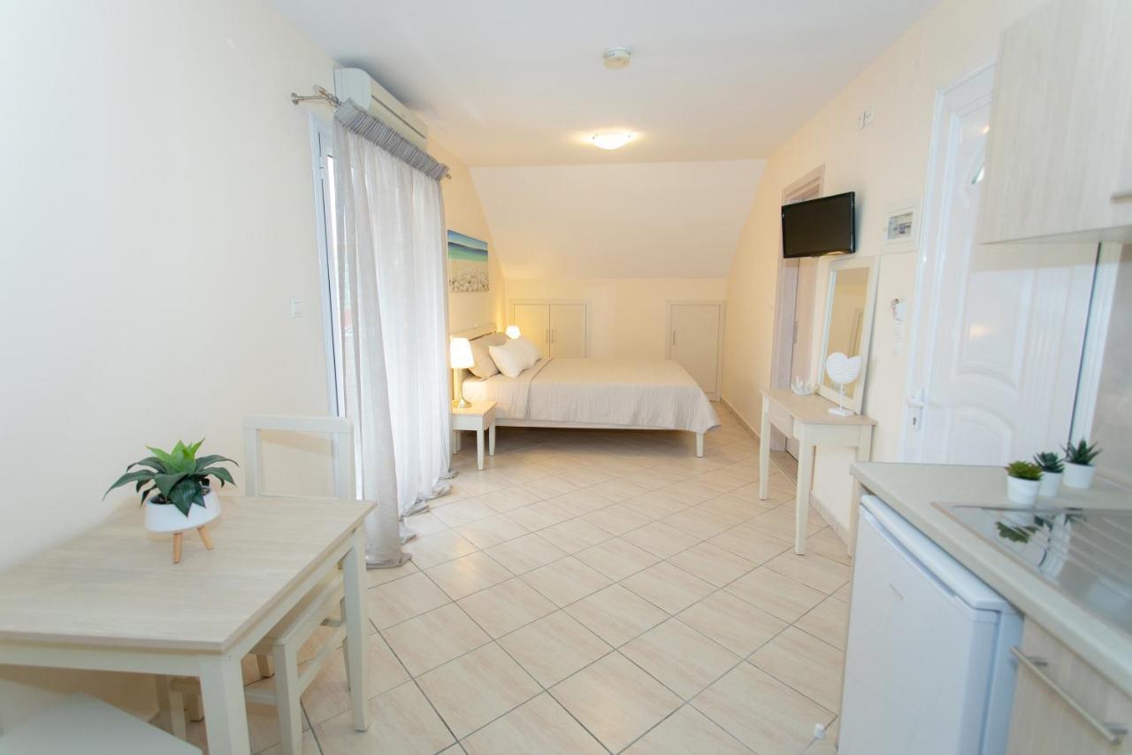 Tropical Apartments ปาร์กา ภายนอก รูปภาพ